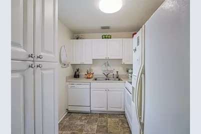 12 Vista Palm Lane #103, Vero Beach, FL 32962 - Photo 8