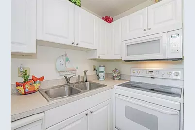 12 Vista Palm Lane #103, Vero Beach, FL 32962 - Photo 6