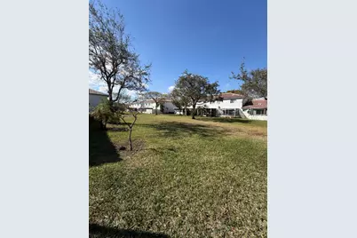 20841 NW 1st Street, Hollywood, FL 33029 - Photo 34