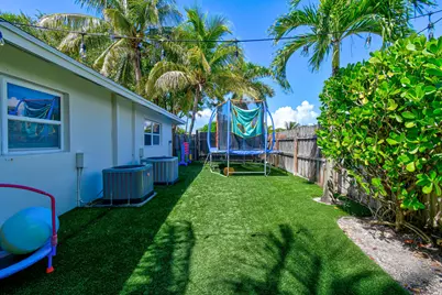 106 Windsor Road E, Jupiter, FL 33469 - Photo 46