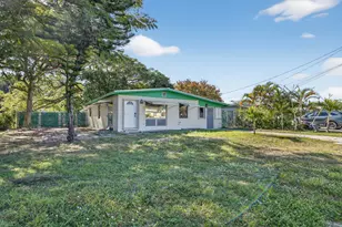 501 Emil Dr, Fort Pierce, FL 34982 - Photo 1