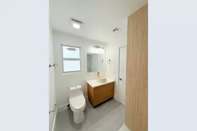 930 NE 24th Street, Pompano Beach, FL 33064 - Photo 10