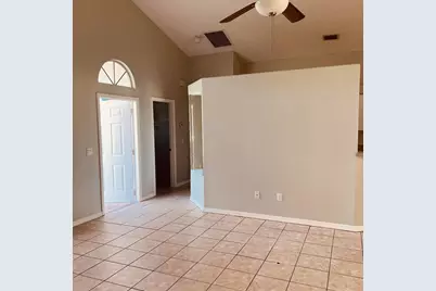 962 SW Kappa Avenue SW, Port Saint Lucie, FL 34953 - Photo 6