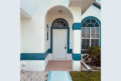 962 SW Kappa Avenue SW, Port Saint Lucie, FL 34953 - Photo 2