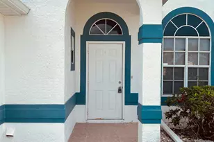 962 SW Kappa Ave SW, Port Saint Lucie, FL 34953 - Photo 2