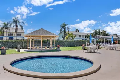 6181 Balboa Circle #301, Boca Raton, FL 33433 - Photo 4