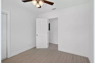 1708 NW 8th Avenue, Fort Lauderdale, FL 33311 - Photo 10