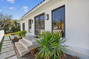 326 Palmetto St, West Palm Beach, FL 33405 - Photo 2