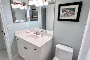 208 S Lakeside Dr, Lake Worth Beach, FL 33460 - Photo 24