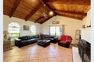 3329 10th Street SW, Vero Beach, FL 32968 - Photo 2