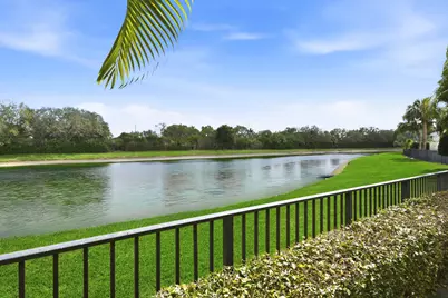 401 Via Placita, Palm Beach Gardens, FL 33418 - Photo 4