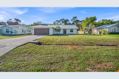 2514 SE Alfonso Avenue, Port Saint Lucie, FL 34952 - Photo 4