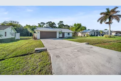 2514 SE Alfonso Avenue, Port Saint Lucie, FL 34952 - Photo 2