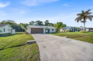 2514 SE Alfonso Ave, Port Saint Lucie, FL 34952 - Photo 2