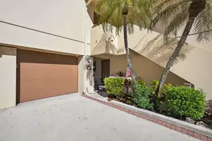 107 Waterview Dr, Palm Beach Gardens, FL 33418 - Photo 2