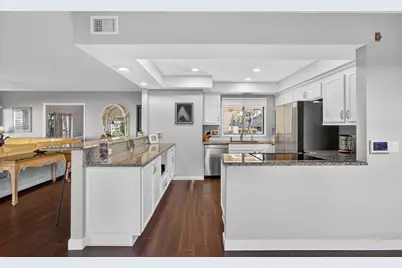 107 Waterview Drive, Palm Beach Gardens, FL 33418 - Photo 12