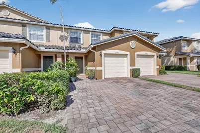 2990 SE Lexington Lakes Drive, Stuart, FL 34994 - Photo 2