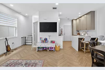 12631 NW 32nd Place, Sunrise, FL 33323 - Photo 4