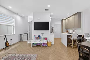 12631 NW 32nd Pl, Sunrise, FL 33323 - Photo 4