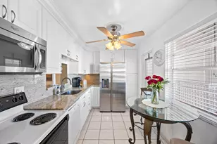 4000 NW 44th Ave, Lauderdale Lakes, FL 33319 - Photo 6