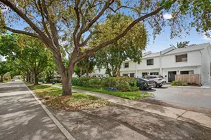 2122 NE 44th St, Lighthouse Point, FL 33064 - Photo 38