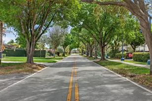 2122 NE 44th St, Lighthouse Point, FL 33064 - Photo 4