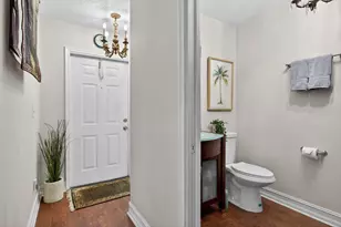 2122 NE 44th St, Lighthouse Point, FL 33064 - Photo 6