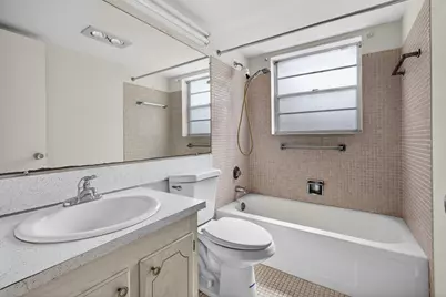 93 Dorchester E, West Palm Beach, FL 33417 - Photo 10