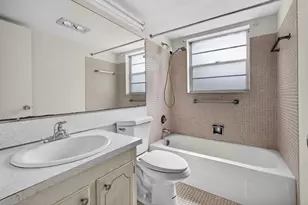 93 Dorchester E, West Palm Beach, FL 33417 - Photo 10