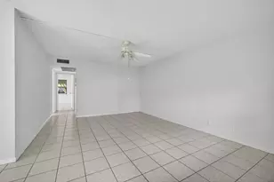 93 Dorchester E, West Palm Beach, FL 33417 - Photo 6