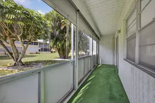 93 Dorchester E, West Palm Beach, FL 33417 - Photo 16