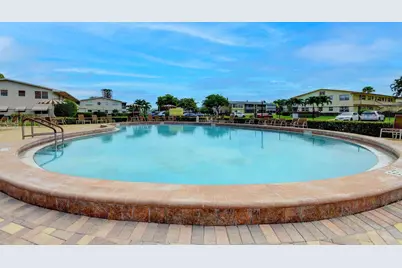 93 Dorchester E, West Palm Beach, FL 33417 - Photo 20