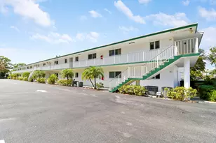 1 Garden St, Tequesta, FL 33469 - Photo 32