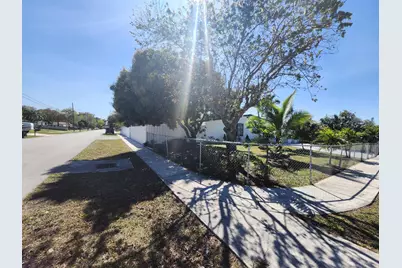 5500 SW Sw 37th Street Street, Davie, FL 33314 - Photo 4