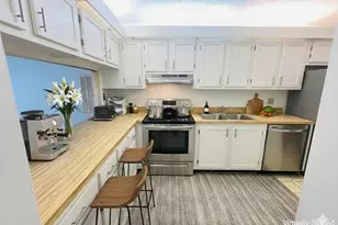 4310 S Landar Dr, Lake Worth, FL 33463 - Photo 10