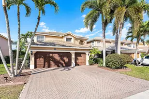 11143 Pacifica St, Wellington, FL 33449 - Photo 2