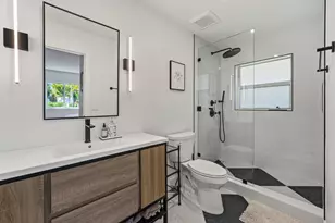 125 Cascade Ln, West Palm Beach, FL 33404 - Photo 12