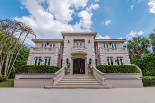 19 N Beach Rd, Jupiter Island, FL 33455 - Photo 10