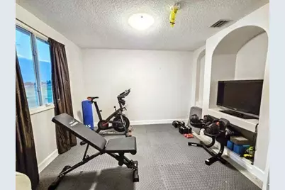 1225 Avondale Lane, West Palm Beach, FL 33409 - Photo 10