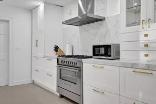 247 SE 3rd Ave, Delray Beach, FL 33483 - Photo 12