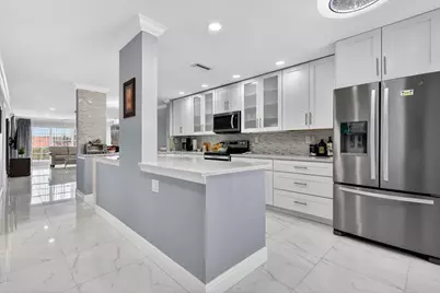 5675 Queen Palm Ct #E, Delray Beach, FL 33484 - Photo 2