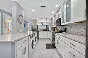 5675 Queen Palm Ct, Delray Beach, FL 33484 - Photo 4