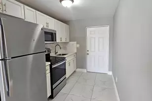 933 W 7th St, Riviera Beach, FL 33404 - Photo 4