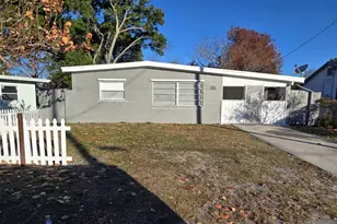 1814 Miami Ct, Fort Pierce, FL 34950 - Photo 1