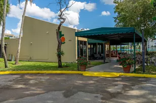 2786 Tennis Club Dr, West Palm Beach, FL 33417 - Photo 20