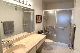 10415 S Circle Lake Dr, Boynton Beach, FL 33437 - Photo 22