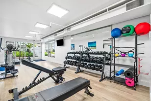 184 Lake Dr, Riviera Beach, FL 33404 - Photo 14