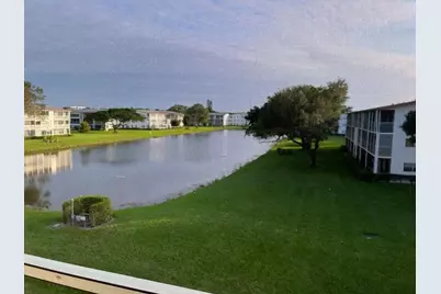 156 Brighton D #156, Boca Raton, FL 33434 - Photo 2