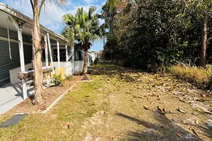 19 La Costa Ln, Port Saint Lucie, FL 34952 - Photo 4