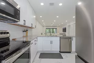 8545 Casa Del Lago, Boca Raton, FL 33433 - Photo 8